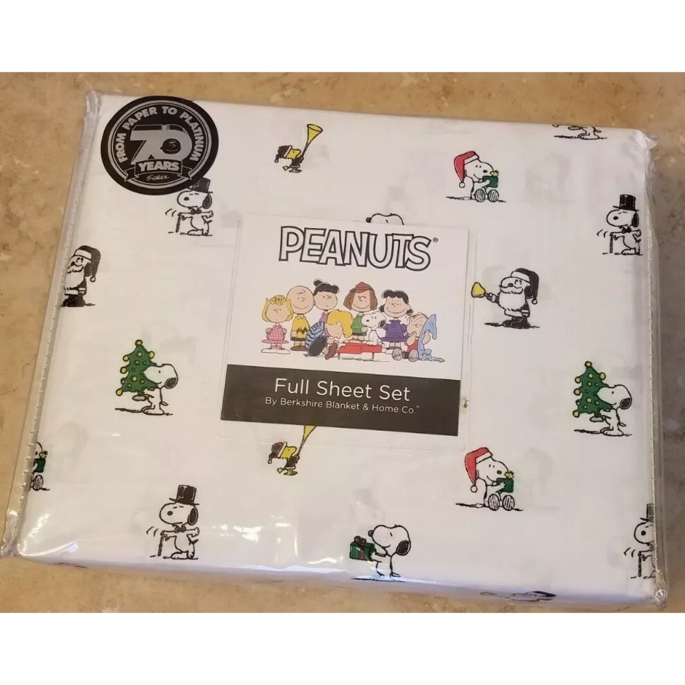 Peanuts Snoopy Woodstuck‎ FULL Sheet Set 4pc Christmas Holiday Fun Berkshire NEW